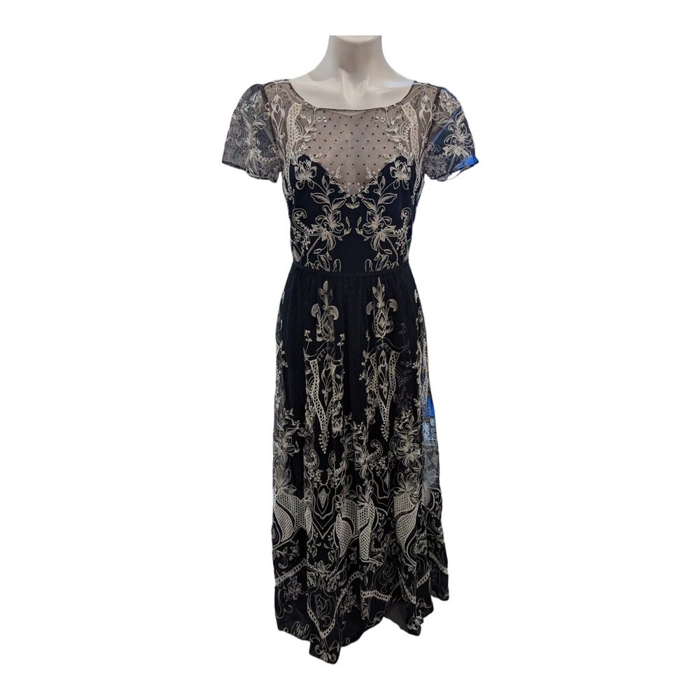 Marchesa Notte Size 4 Embroidered Swiss Dot Gown Dress Tulle Black White